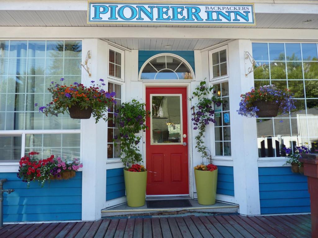 Pioneer Inns 鲁珀特王子港 外观 照片